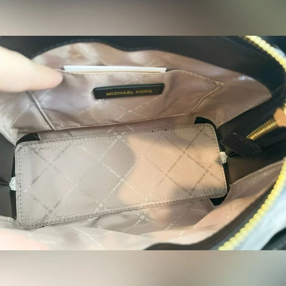 🔥NeW! Michael Kors Emilia Small Satchel & Wallet Set - Picture 8 of 12